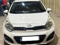 Usado Kia Rio 90 CV (66 kW) 2012 Blanco Berlina
