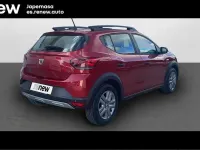 Usado Dacia Sandero Comfort 91 CV (66 kW) 2021 Rojo Berlina