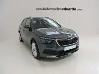 Usado Skoda Kamiq Style 115 CV (84 kW) 2020 Gris / plata SUV