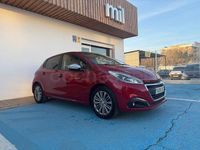 Usado Peugeot 208 Allure 110 CV (80 kW) 2015 Rojo Utilitario