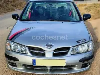 Usado Nissan Almera Comfort 90 CV (66 kW) 2002 Gris / plata Berlina
