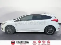 Usado Ford Focus ST-Line 125 CV (91 kW) 2018 Blanco Berlina