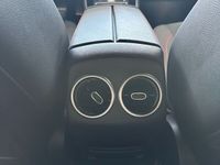 Usado Mercedes GLB220 190 CV (139 kW) 2024 Gris SUV