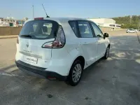 Usado Renault Scénic III Dynamique 110 CV (80 kW) 2014 Blanco