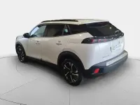 Usado Peugeot e-2008 Allure 100 kW (136 CV) 2023 Gris SUV