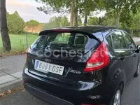 Usado Ford Fiesta Trend 82 CV (60 kW) 2009 Negro Berlina