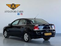 Usado Opel Vectra Essentia 140 CV (102 kW) 2006 Negro Berlina