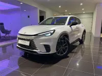 Usado Lexus LBX 136 CV (100 kW) 2024 Blanco SUV