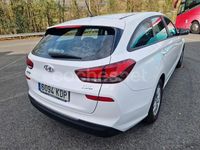 Usado Hyundai i30 110 CV (80 kW) 2017 Blanco Familiar