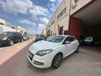 Begagnad Renault Mégane Dynamique 130 HK (95 kW) 2012 Vit Sedan