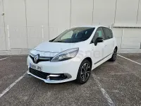 Usado Renault Scénic Bose Edition 130 CV (95 kW) 2016 Blanco Monovolumen