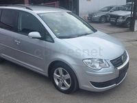 Usado VW Touran Advance 105 CV (77 kW) 2009 Gris / plata Monovolumen