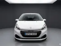 Usado Peugeot 208 Signature Sky 99 CV (72 kW) 2019 Blanco Utilitario