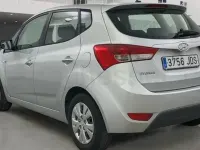 Usado Hyundai ix20 90 CV (66 kW) 2015 Gris / plata Utilitario