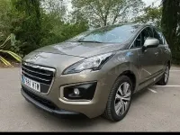 Usado Peugeot 3008 Access 115 CV (84 kW) 2013 Beige Familiar