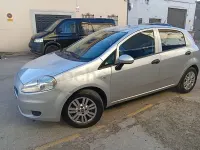 Usado Fiat Punto Active 69 CV (50 kW) 2011 Gris / plata Utilitario