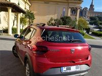 Usado Dacia Sandero Comfort 101 CV (74 kW) 2021 Granate Berlina