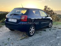 Usado Toyota Corolla Sol 116 CV (85 kW) 2004 Azul Berlina