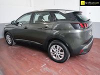 Usado Peugeot 3008 Active 130 CV (95 kW) 2020 Gris SUV