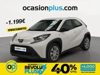 Usado Toyota Aygo X Play 72 CV (52 kW) 2023 Blanco SUV