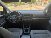 Usado Seat Alhambra Ecomotive 140 CV (102 kW) 2015 Azul Monovolumen