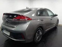 Usado Hyundai Ioniq 141 CV (103 kW) 2021 Gris Utilitario