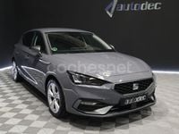 Usado Seat Leon FR 150 CV (110 kW) 2024 Gris / plata Berlina