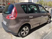 Usado Renault Scenic E-Tech 110 CV (80 kW) 2010 Marrón Monovolumen