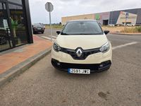 Usado Renault Captur Zen 90 CV (66 kW) 2017 Beige SUV