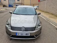 Usado VW Passat Advance 140 CV (102 kW) 2014 Marrón Berlina
