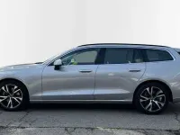 Usado Volvo V60 Core 197 CV (144 kW) 2025 Plateado Familiar