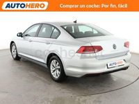 Usado VW Passat 150 CV (110 kW) 2021 Gris / plata Berlina