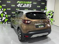 Usado Renault Captur Zen 90 CV (66 kW) 2018 Gris / plata SUV