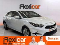Usado Kia Ceed 101 CV (74 kW) 2022 Blanco Utilitario