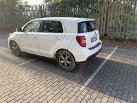 Usado Toyota Urban Cruiser Live 90 CV (66 kW) 2010 Blanco Utilitario