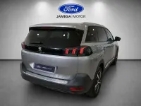 Usado Peugeot 5008 Allure 129 CV (94 kW) 2021 Gris SUV