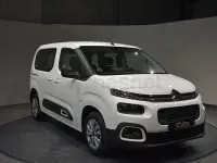 Usado Citroën Berlingo Feel 102 CV (75 kW) 2022 Blanco Monovolumen