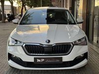 Usado Skoda Scala Ambition 95 CV (69 kW) 2023 Blanco Utilitario