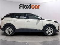 Usado Peugeot 3008 Active 131 CV (96 kW) 2021 Blanco SUV