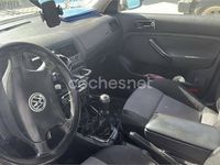 Usado VW Golf IV Conceptline 100 CV (73 kW) 2002 Gris / plata Berlina