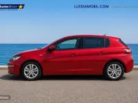 Usado Peugeot 308 Active 110 CV (80 kW) 2017 Rojo Berlina