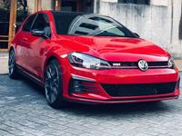 Usado VW Golf VIII GTI 245 CV (180 kW) 2020 Rojo Berlina