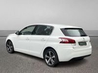 Usado Peugeot 308 Allure 130 CV (95 kW) 2015 Blanco