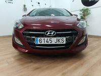 Usado Hyundai i30 90 CV (66 kW) 2016 Granate Berlina