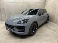 Usado Porsche Cayenne Turbo E-Hybrid 739 CV (543 kW) 2025 Gris / plata SUV