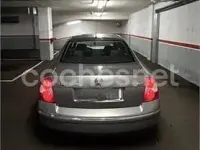 Usado VW Passat Highline 150 CV (110 kW) 2002 Gris / plata Berlina