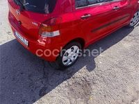 Usado Toyota Yaris 101 CV (74 kW) 2009 Rojo Utilitario