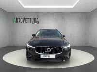 Usado Volvo XC60 Core 197 CV (144 kW) 2022 Negro SUV