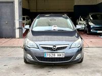 Usado Opel Astra Excellence 130 CV (95 kW) 2013 Gris / plata Berlina