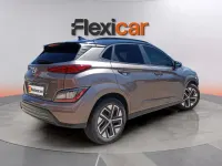 Usado Hyundai Kona 100 kW (136 CV) 2023 Marrón SUV